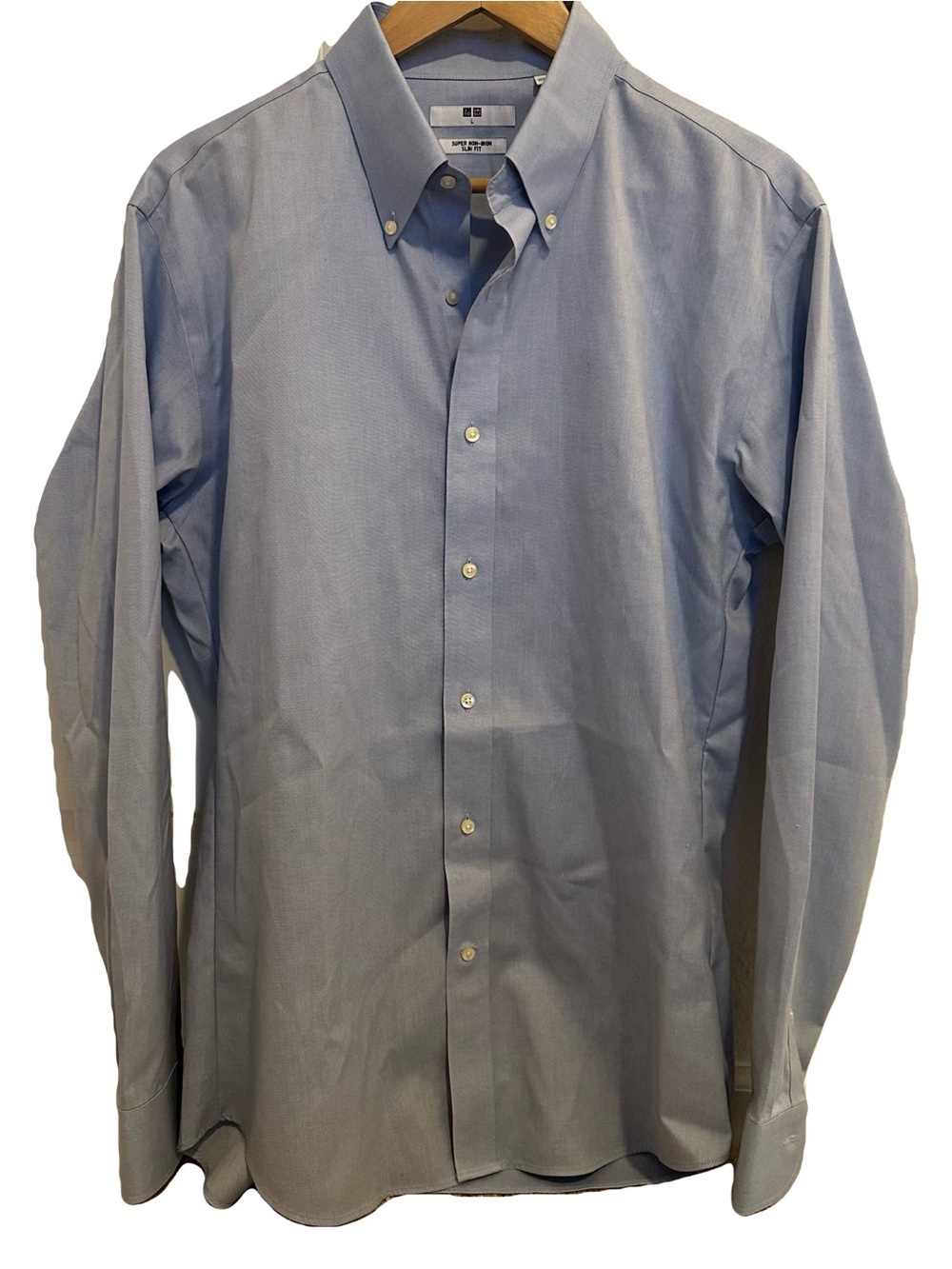 Uniqlo Men's Light Blue Oxford Button-Down Shirt